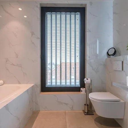 Huswell - Luxurious Penthouse With Beautiful Seaview *