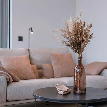 Huswell - Luxurious Penthouse With Beautiful Seaview Apartment
